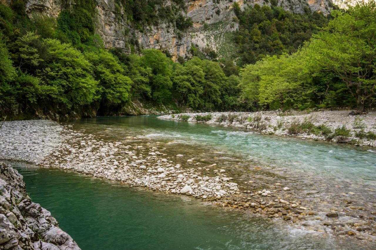 Rodami Kalentzi Buitenkant foto